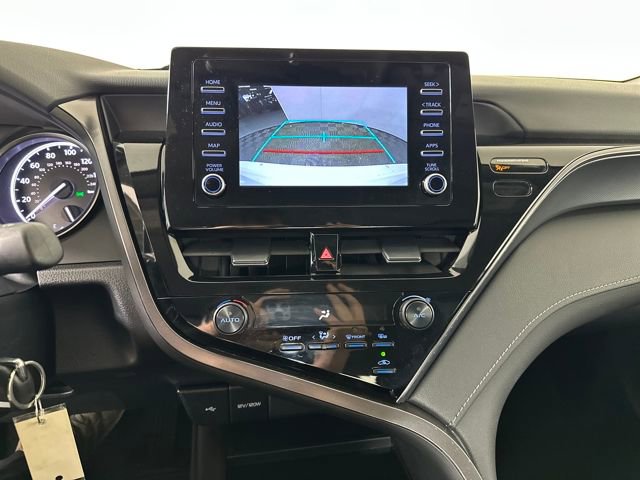 Used 2024 Toyota Camry SE image 22