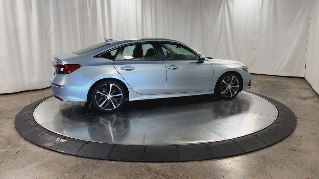Used 2023 Honda Civic Touring image 10
