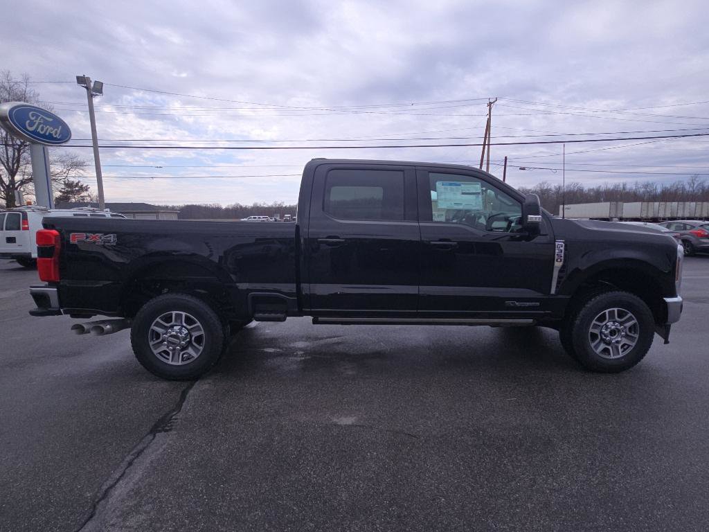 New 2025 Ford F350 Lariat w/ FX4 Off-Road Package image 5