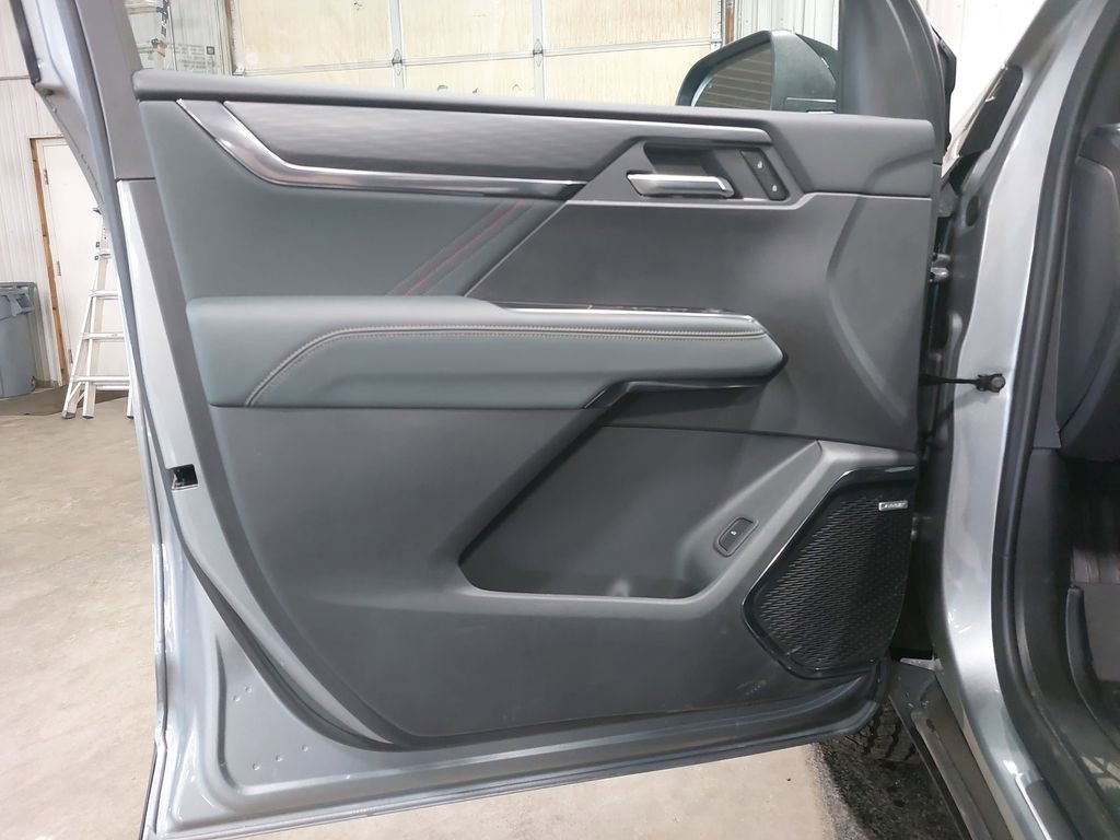 New 2025 GMC Acadia AT4 w/ LPO, Floor Liner Package image 30