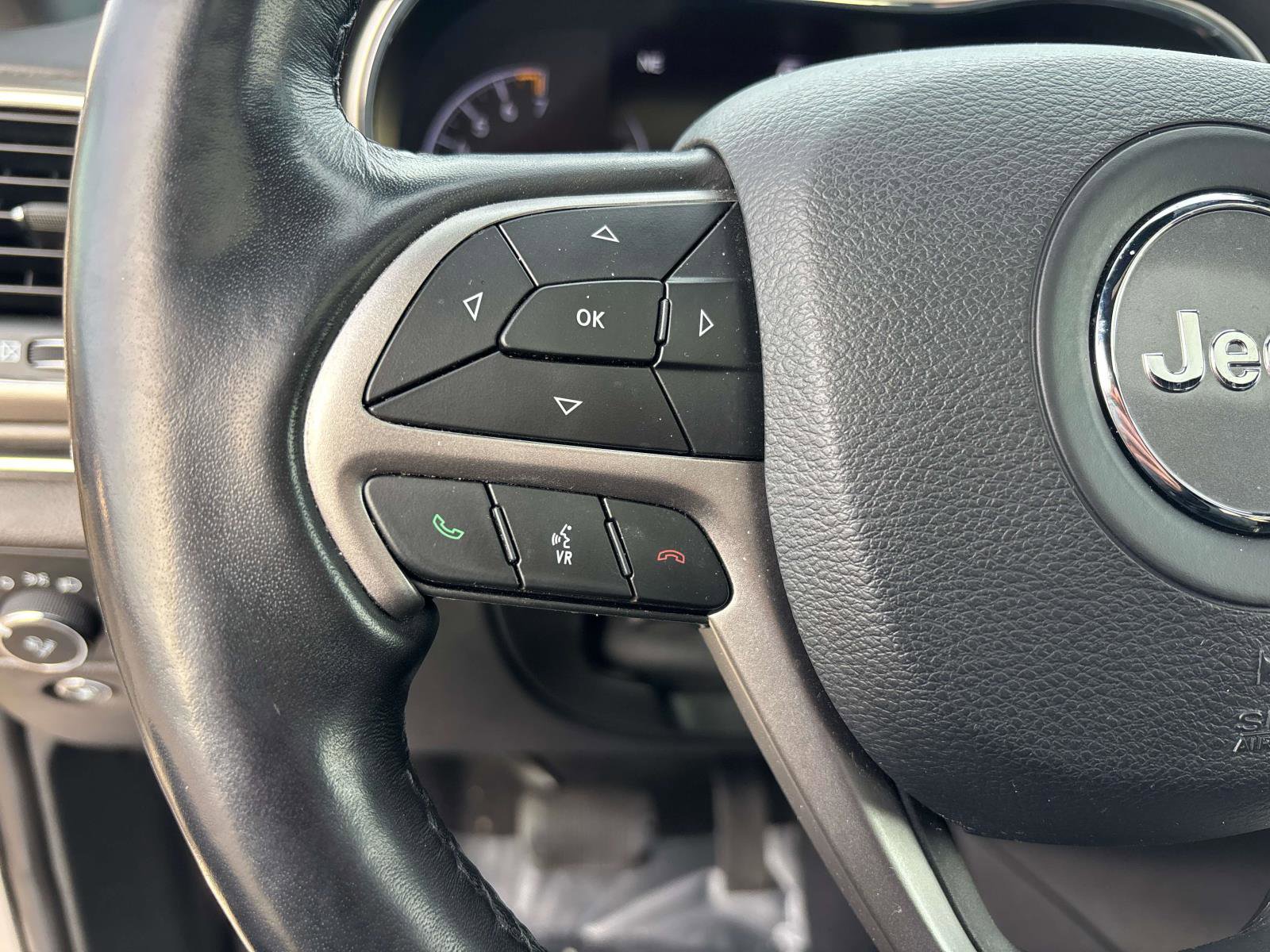 Certified 2021 Jeep Grand Cherokee Limited image 18