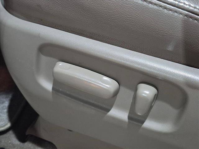 Used 2008 Toyota Sienna XLE Limited FWD image 9
