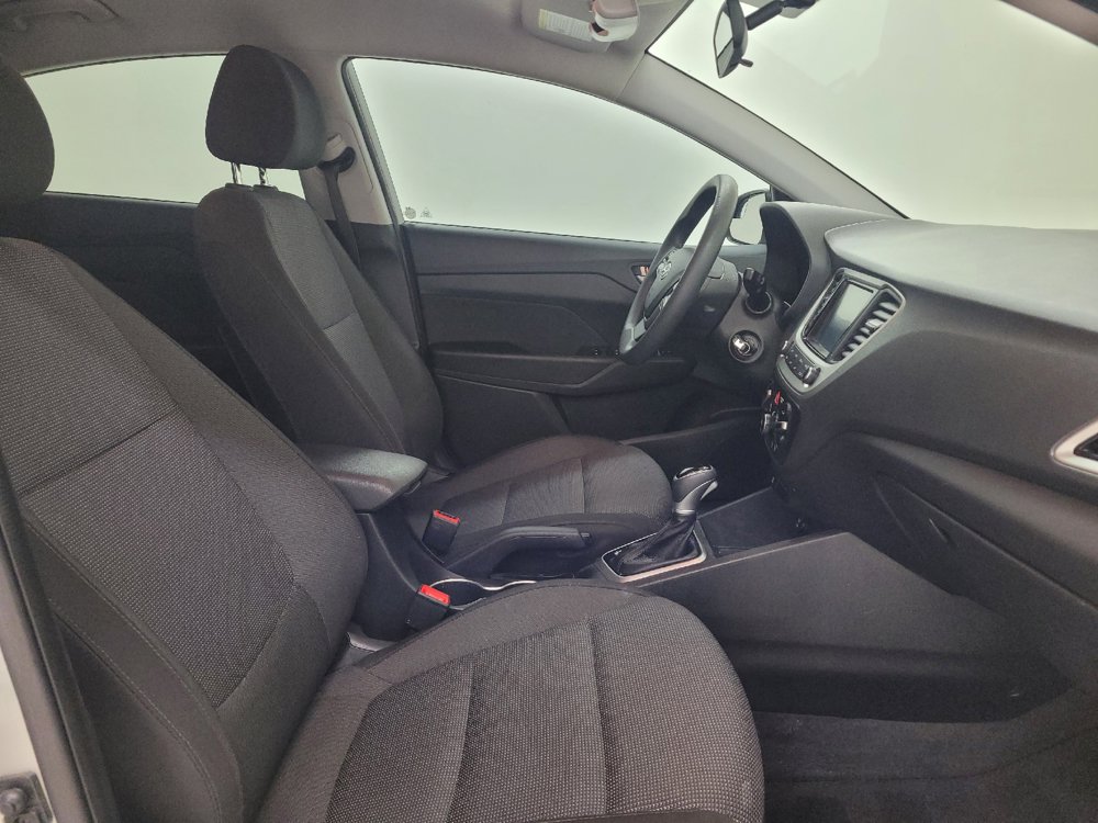 Used 2022 Hyundai Accent SEL FWD image 21
