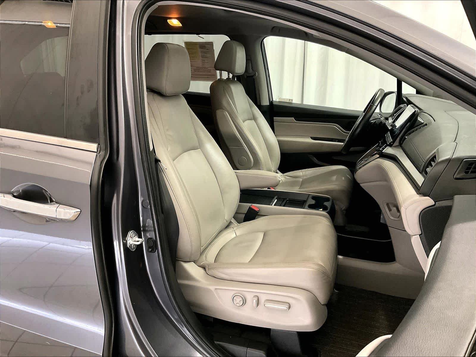 Used 2023 Honda Odyssey EX-L image 11