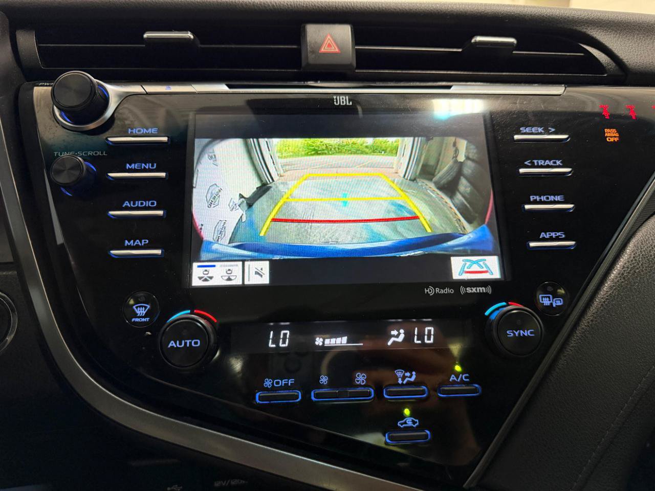 Used 2020 Toyota Camry XSE w/ Navigation Package FWD image 39