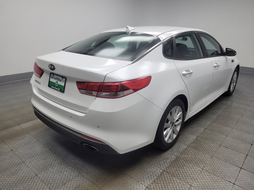 Used 2018 Kia Optima LX w/ 17" Alloy Wheels Package FWD image 9