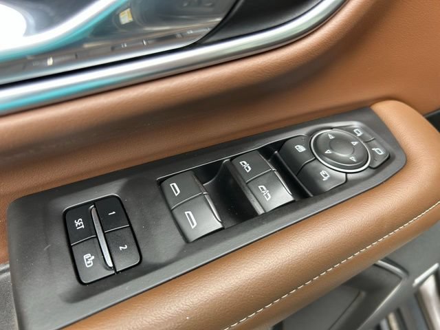 Used 2021 Chevrolet Tahoe High Country w/ Premium Package AWD/4WD image 34