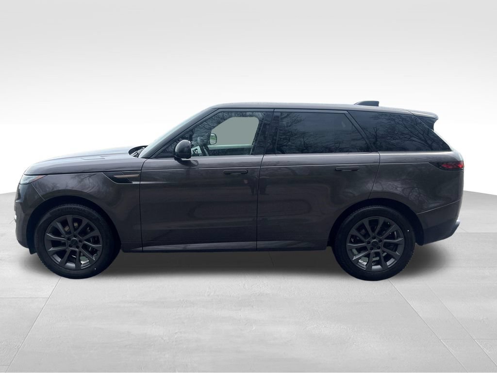 New 2026 Land Rover Range Rover Sport SE AWD/4WD image 2