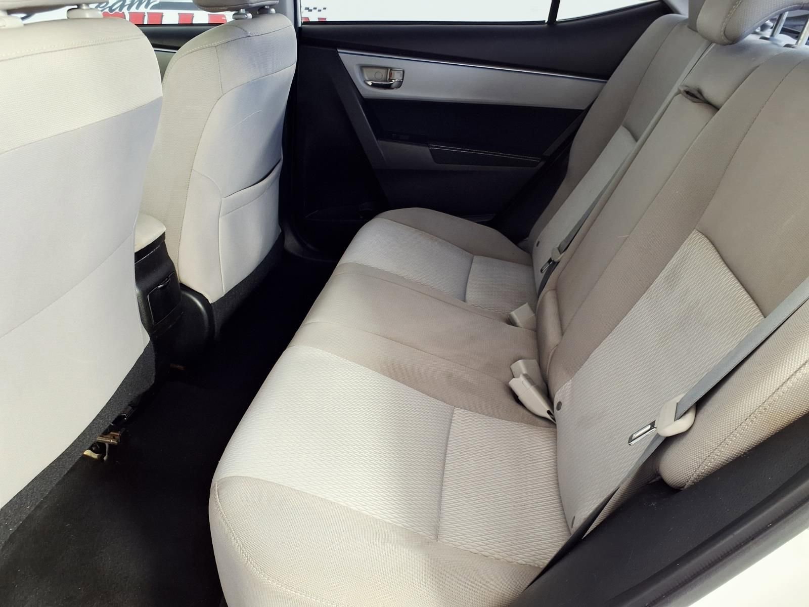 Used 2016 Toyota Corolla LE FWD image 8
