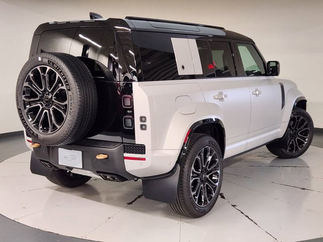 New 2026 Land Rover Defender 110 OCTA video 2