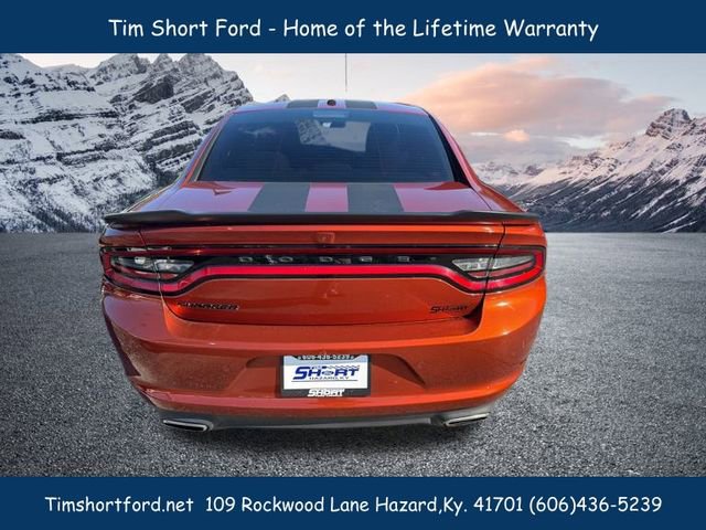 Used 2021 Dodge Charger SXT w/ Blacktop Package image 5