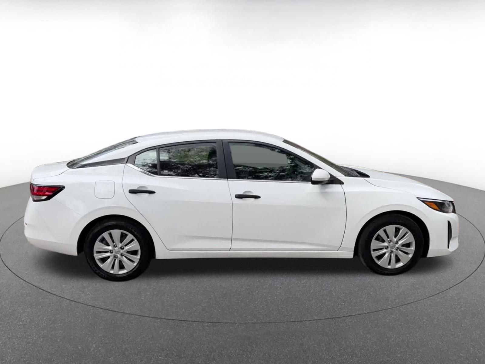 Used 2025 Nissan Sentra S FWD image 16
