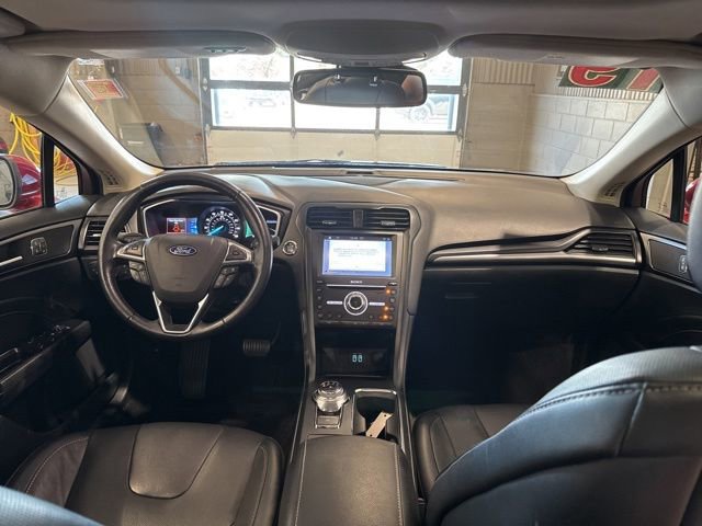 Used 2019 Ford Fusion Titanium AWD/4WD image 19