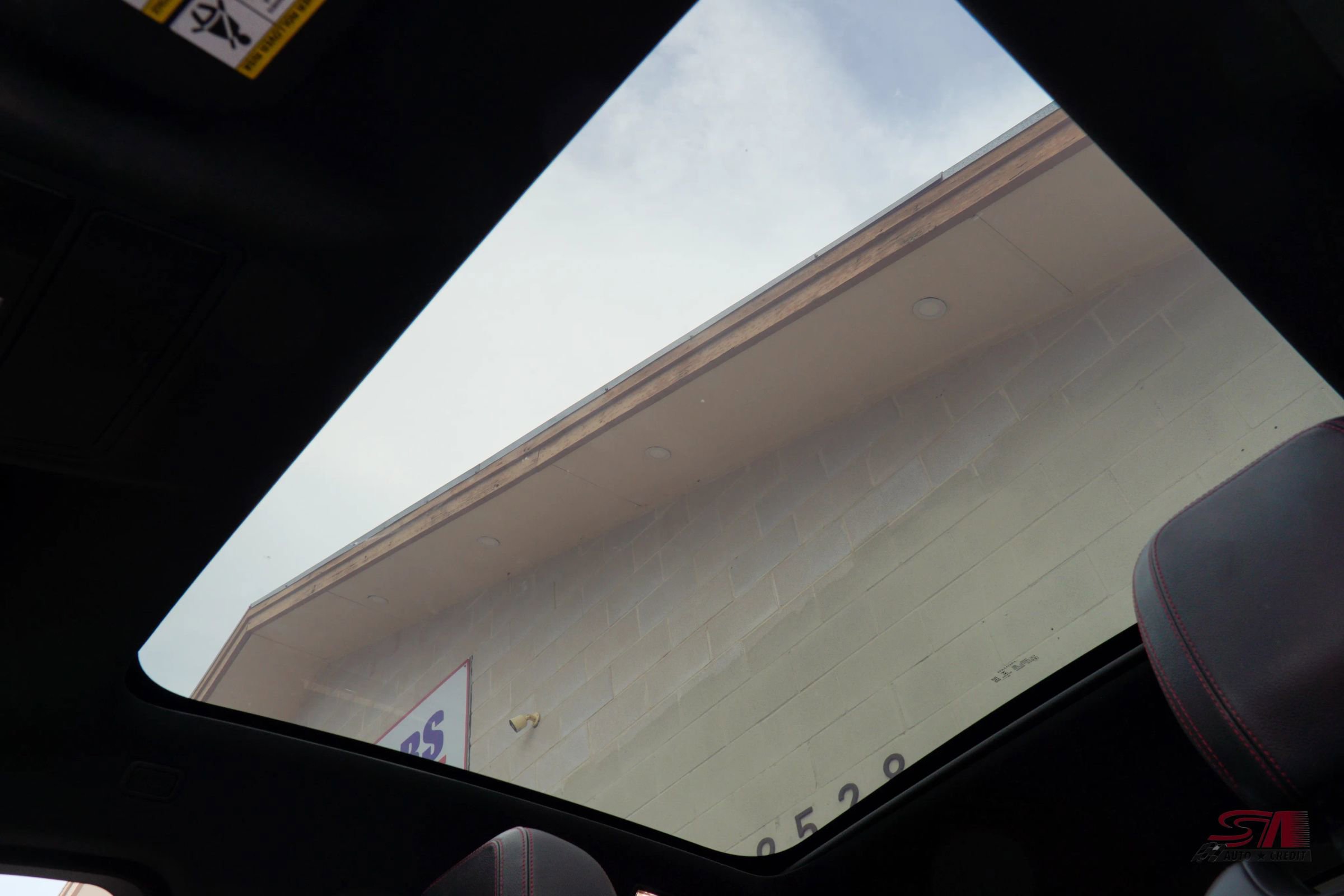 Used 2020 Jaguar E-PACE Checkered Flag image 29