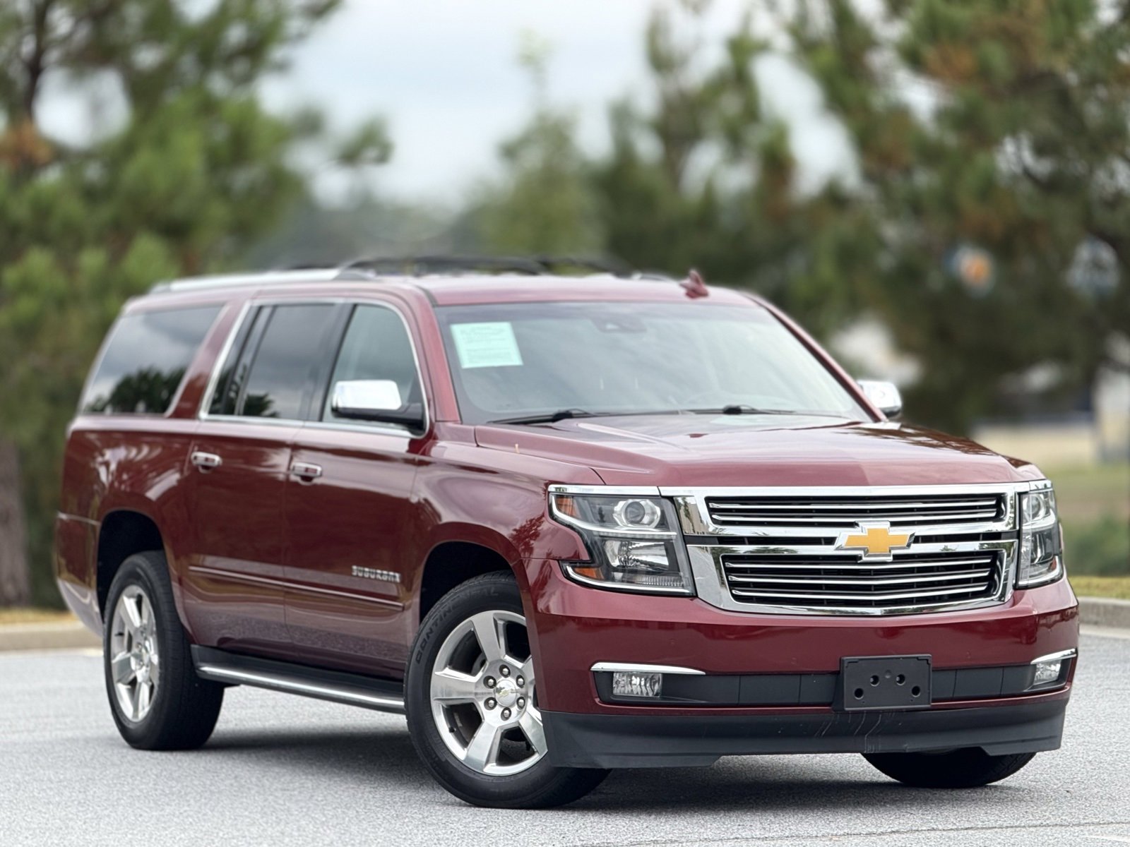 Used 2017 Chevrolet Suburban Premier image 12