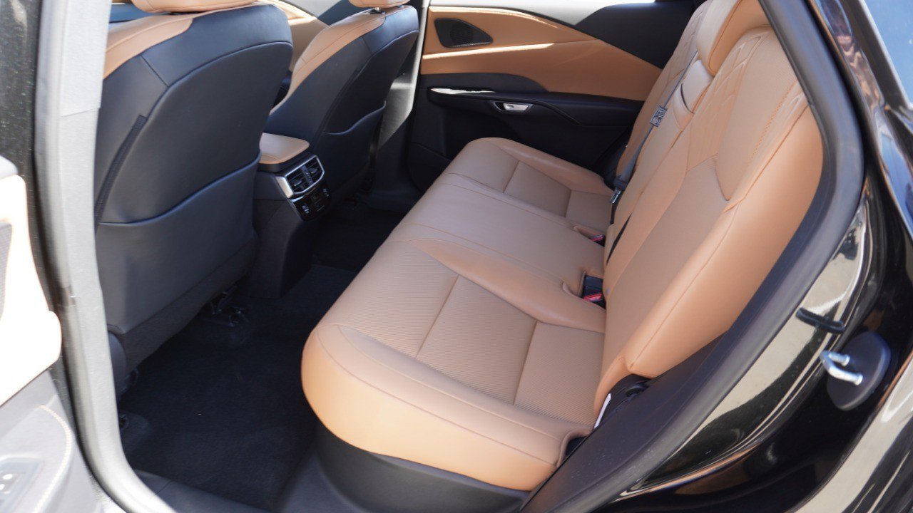 Used 2024 Lexus RX 350 Premium w/ Cold Area Package AWD/4WD image 31