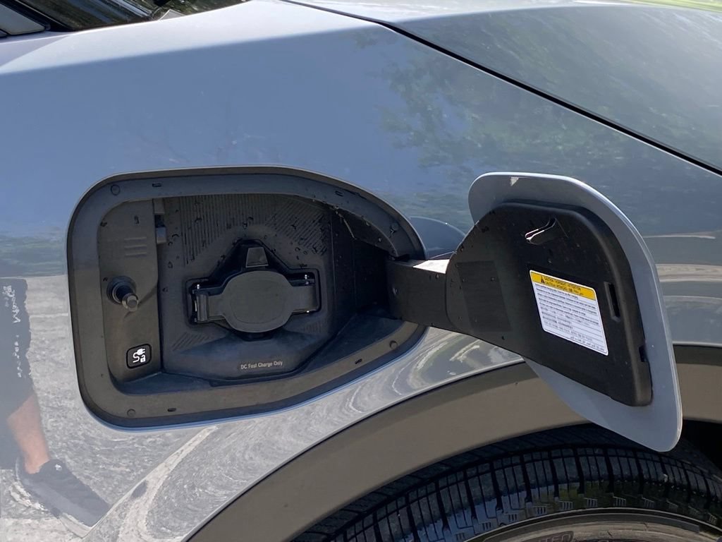 Used 2026 Nissan Leaf Platinum+ FWD image 9