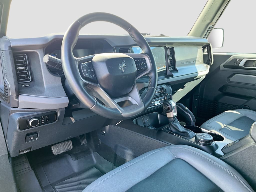Used 2024 Ford Bronco Big Bend w/ Sasquatch Package AWD/4WD image 9