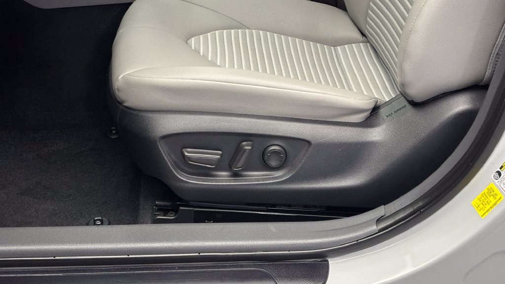 Certified 2024 Toyota Camry SE FWD image 13