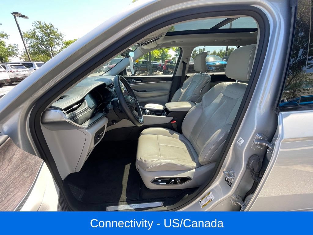 Used 2021 Jeep Grand Cherokee L Overland w/ Luxury Tech Group IV AWD/4WD image 21