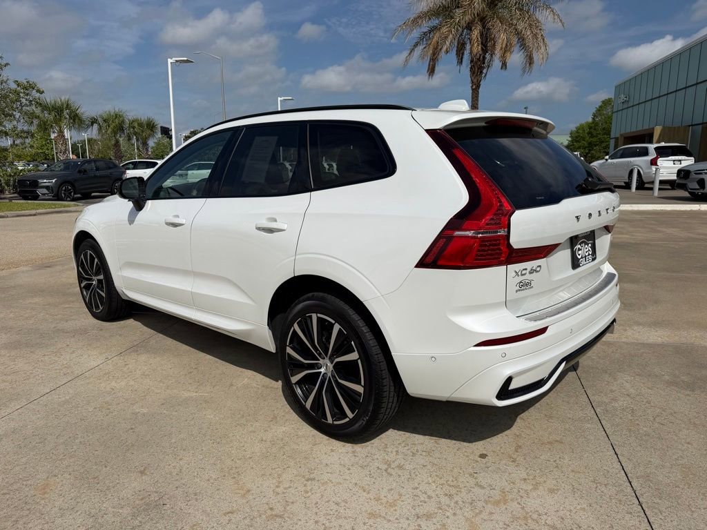 Used 2023 Volvo XC60 B5 Plus w/ Climate Package image 3