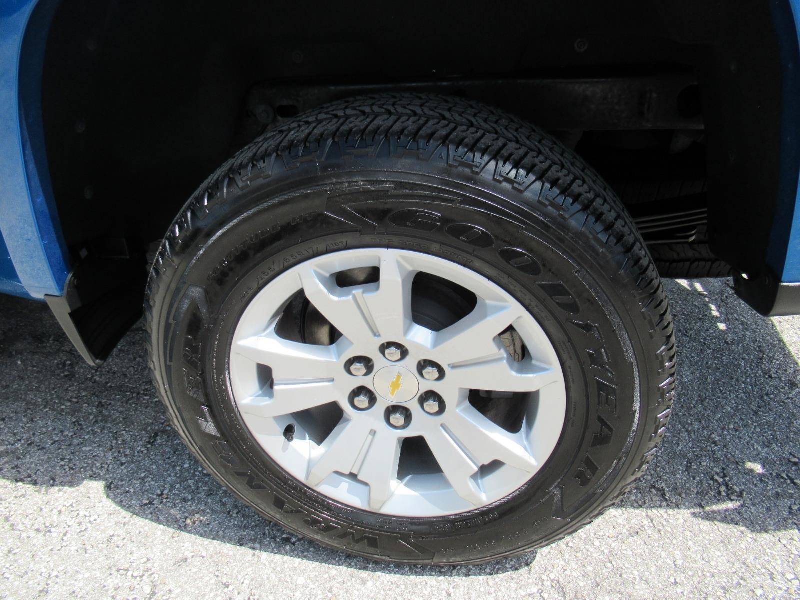 Used 2022 Chevrolet Colorado LT RWD image 9