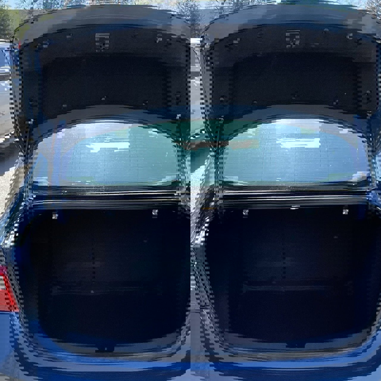 Used 2024 Chevrolet Malibu LS image 25