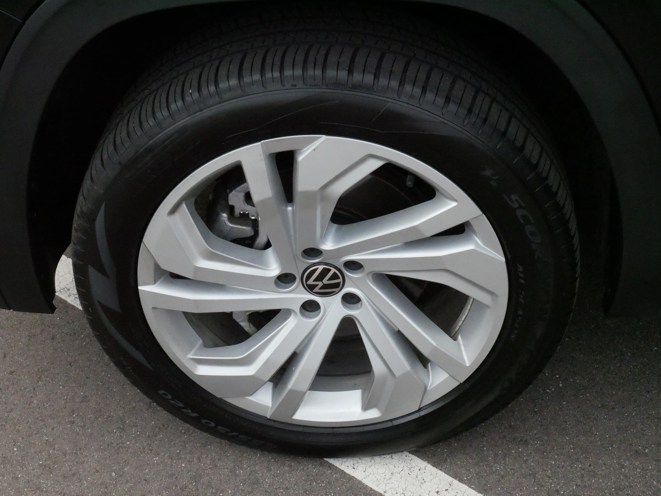 Used 2023 Volkswagen Atlas SE AWD/4WD image 15