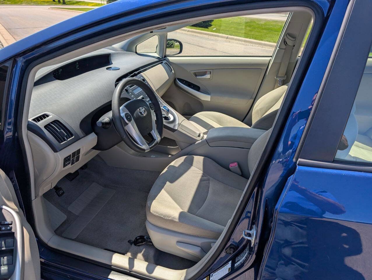 Used 2010 Toyota Prius Two image 15