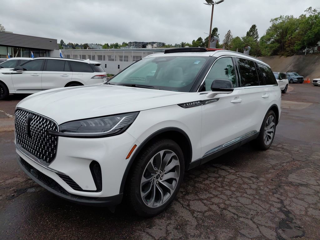 New 2026 Lincoln Aviator AWD image 25