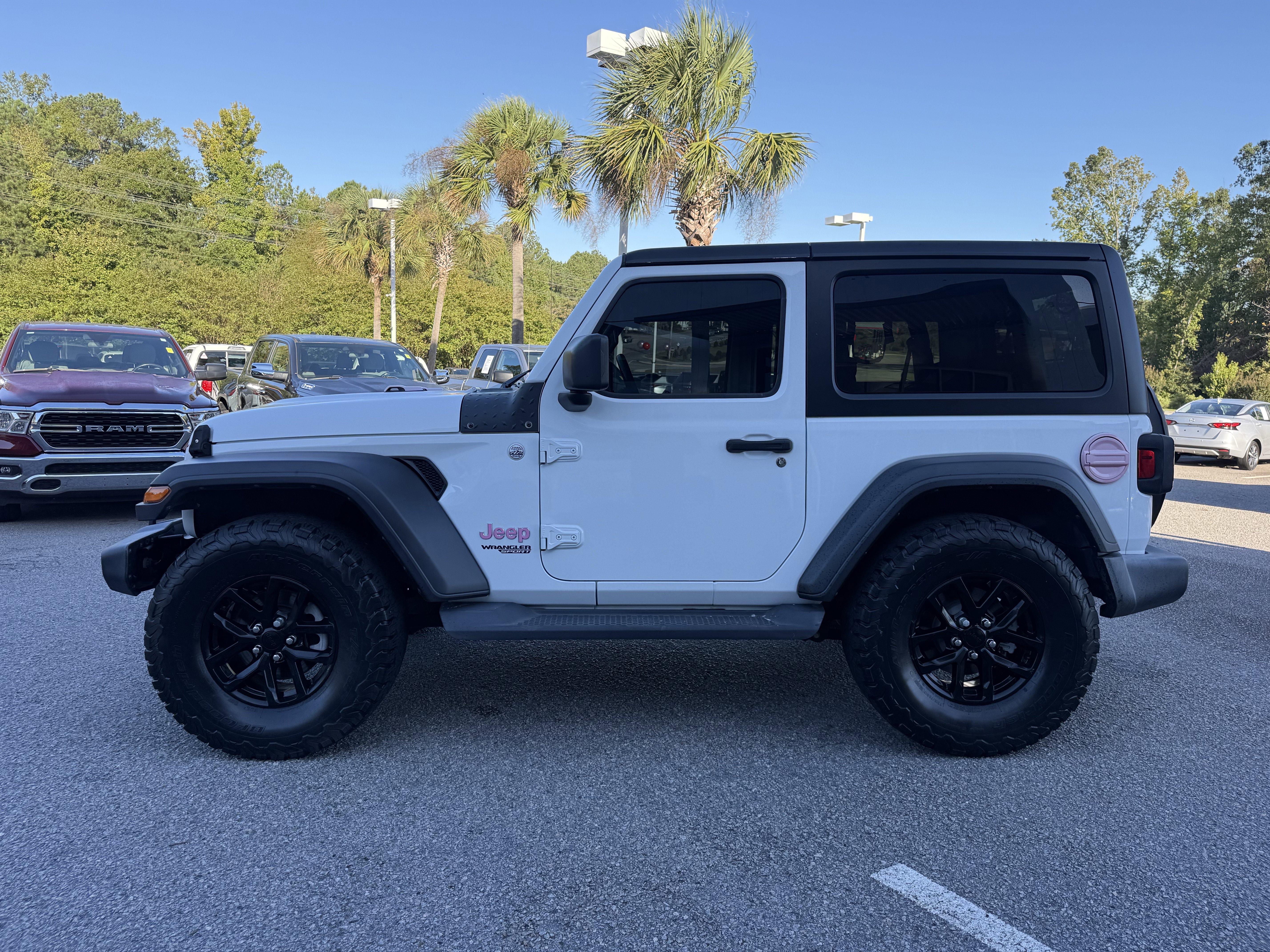 Used 2019 Jeep Wrangler Sport image 5