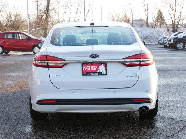 Used 2017 Ford Fusion SE image 6