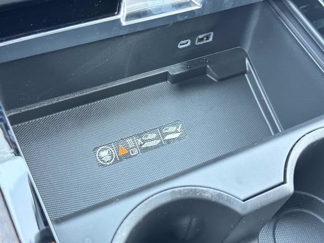 New 2026 GMC Yukon Denali Ultimate AWD/4WD image 33