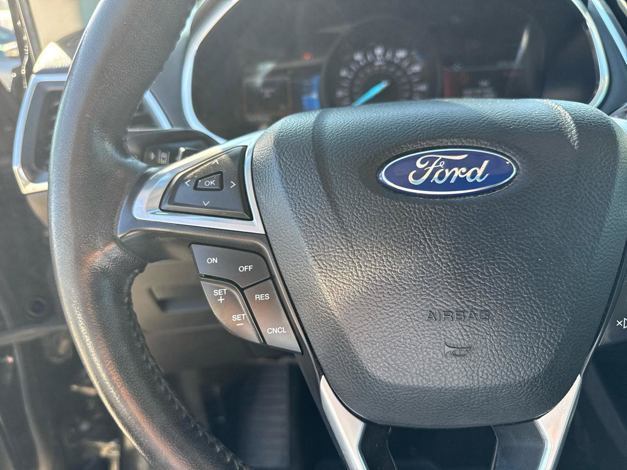 Used 2015 Ford Edge Sport w/ Equipment Group 401A FWD image 18