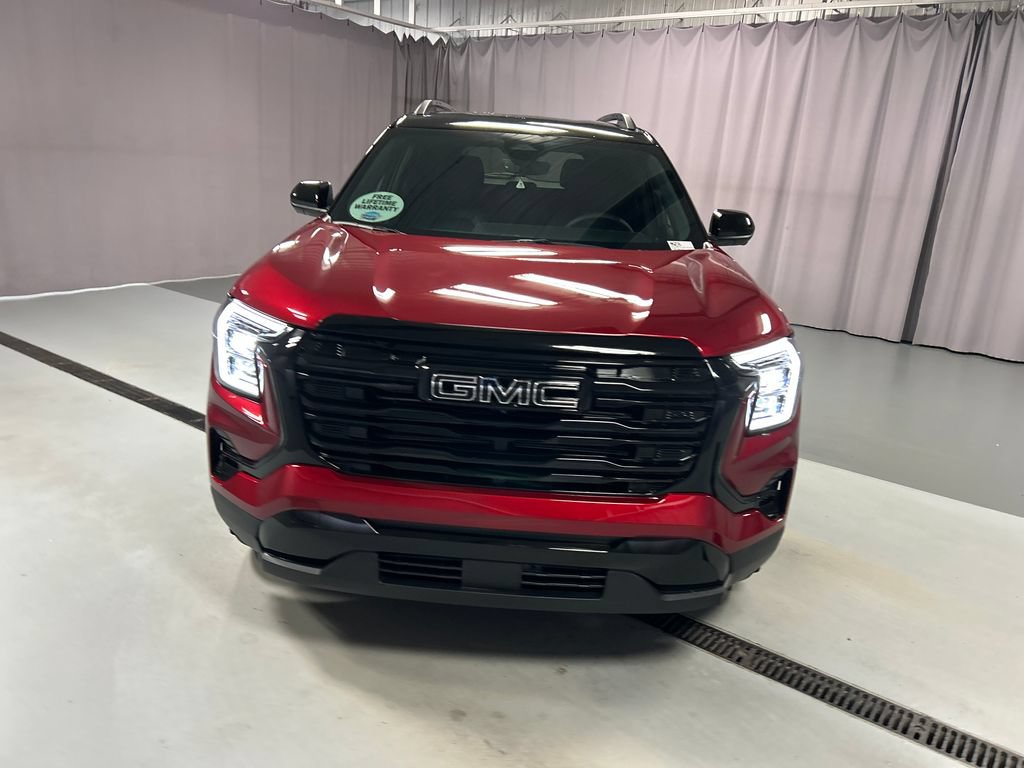 New 2027 GMC Terrain Elevation w/ Elevation Premium Package AWD/4WD image 2