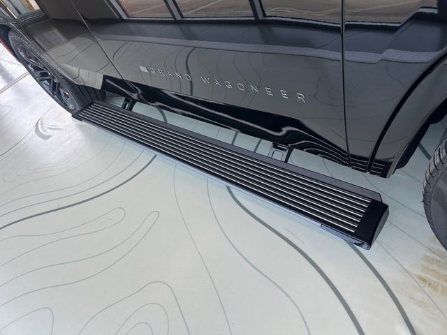 New 2026 Jeep Grand Wagoneer Summit AWD/4WD image 23