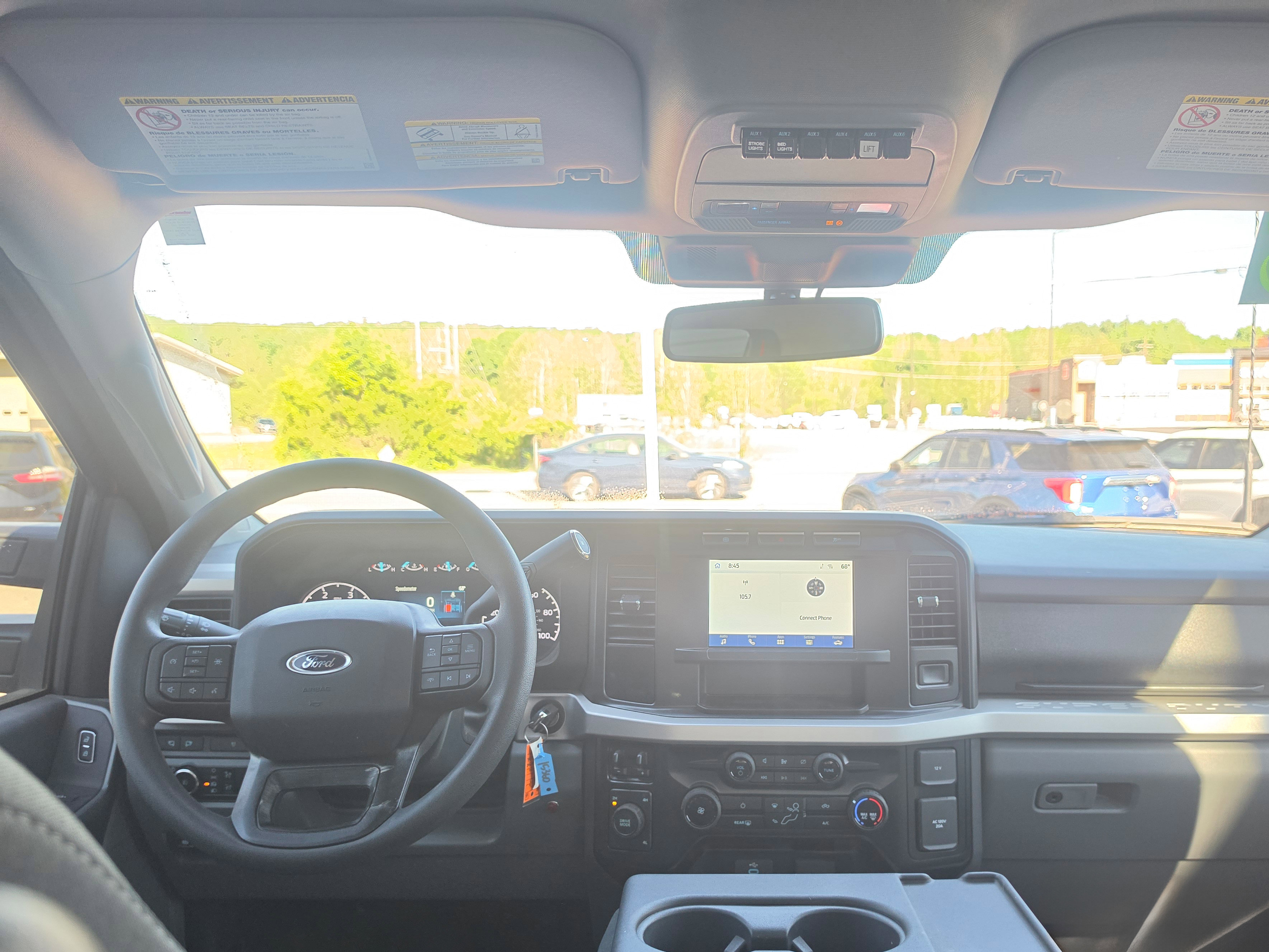 Used 2023 Ford F550 4x4 Regular Cab Super Duty w/ XLT Value Package image 16