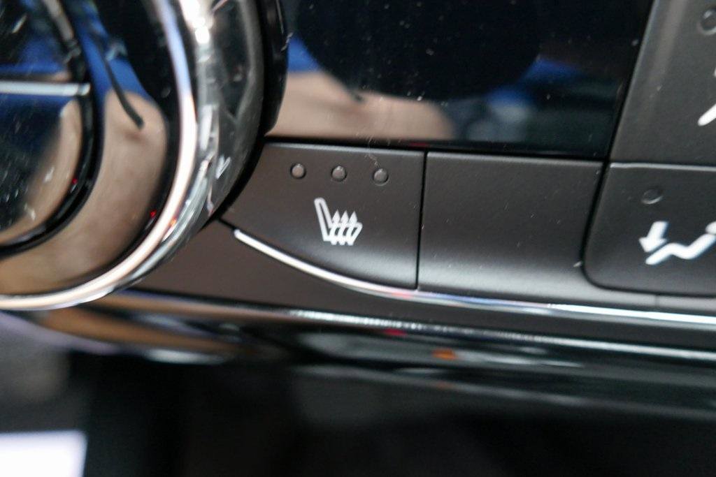 New 2026 Chevrolet Trax RS w/ Sunroof Package image 17