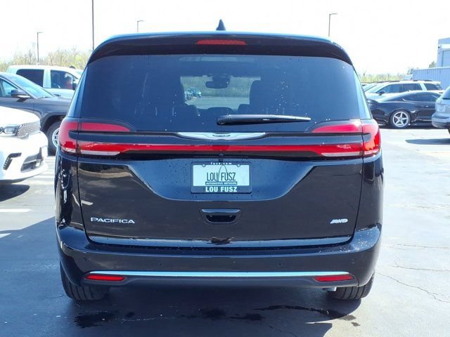 New 2026 Chrysler Pacifica Select AWD/4WD image 23