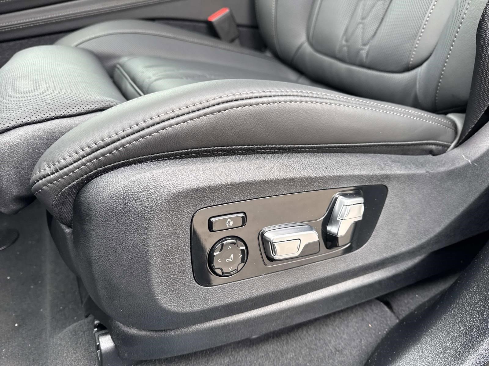 New 2026 BMW ALPINA XB7 image 26