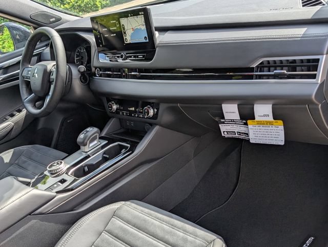 New 2026 Mitsubishi Outlander LE FWD image 26