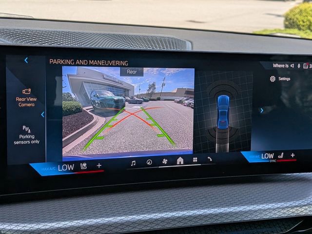 Used 2025 BMW 330i Sedan w/ M Sport Package RWD image 22