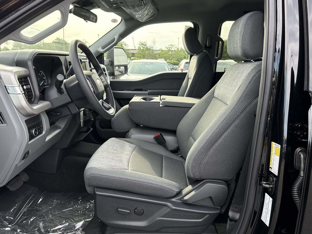 New 2026 Ford F250 XLT w/ FX4 Off-Road Package AWD/4WD image 9