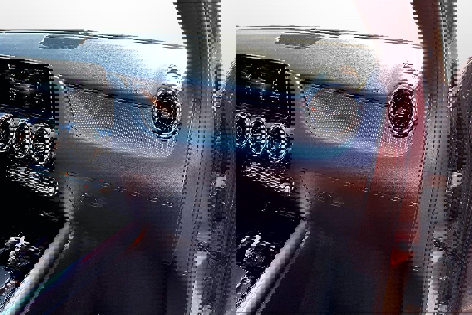 Used 2021 Mercedes-Benz GLA 250 4MATIC image 21