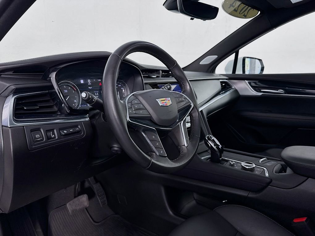 Used 2024 Cadillac XT5 Premium Luxury w/ Technology Package image 12