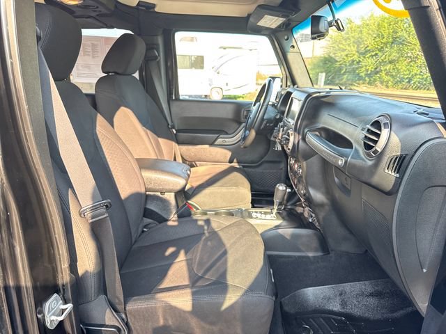 Used 2015 Jeep Wrangler Unlimited Sport w/ Quick Order Package 24S AWD/4WD image 25