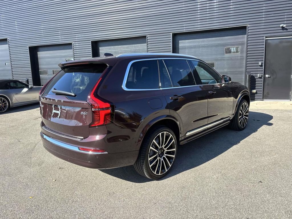 New 2026 Volvo XC90 B6 Plus w/ Protection Package Premier image 7