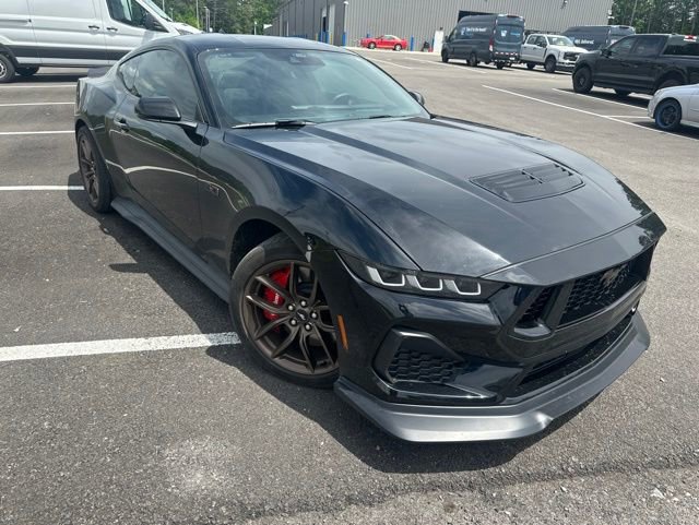 Used 2024 Ford Mustang GT Premium RWD image 2