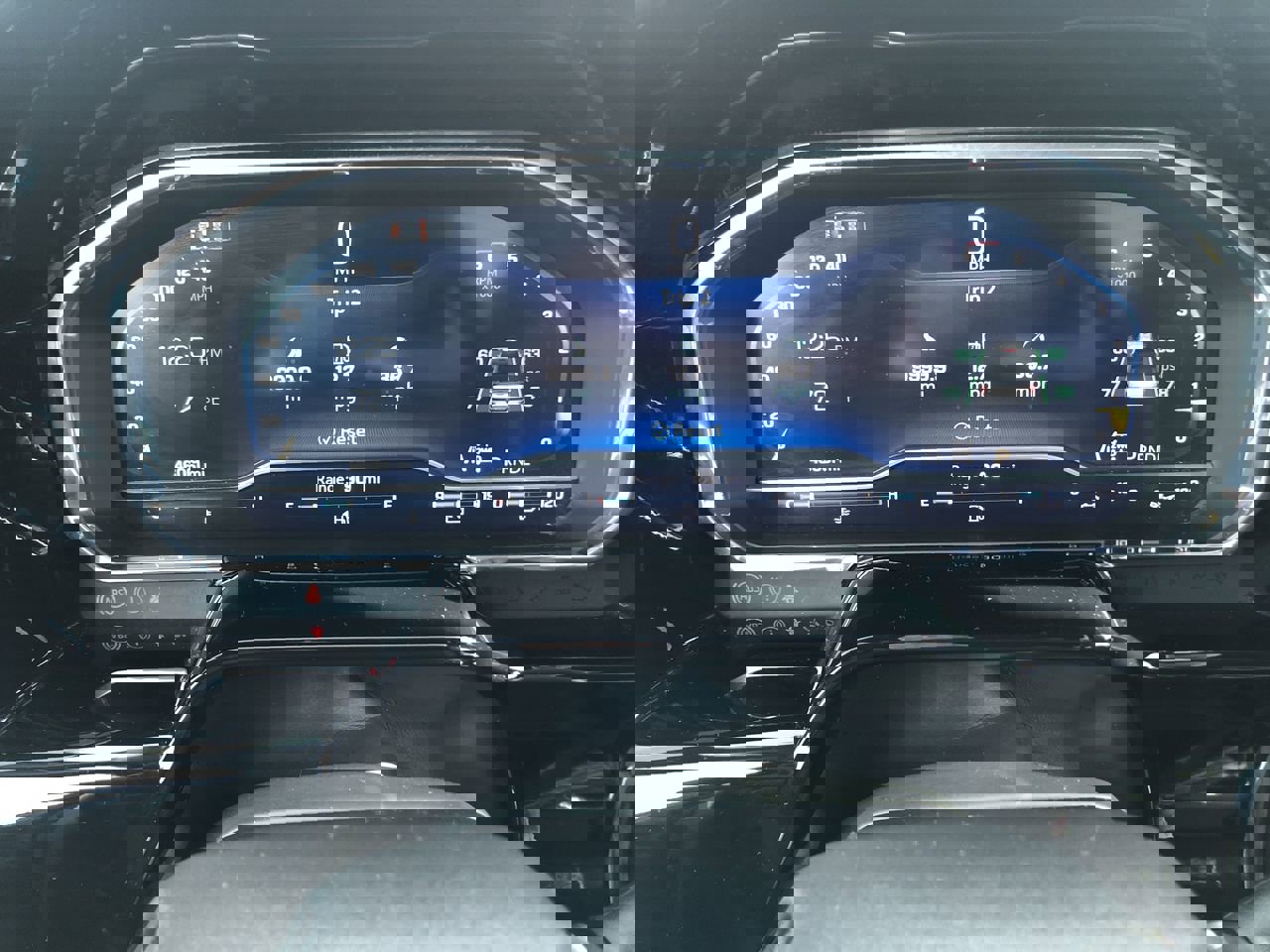 Used 2024 Chevrolet Silverado 2500 LT w/ Convenience Package image 16