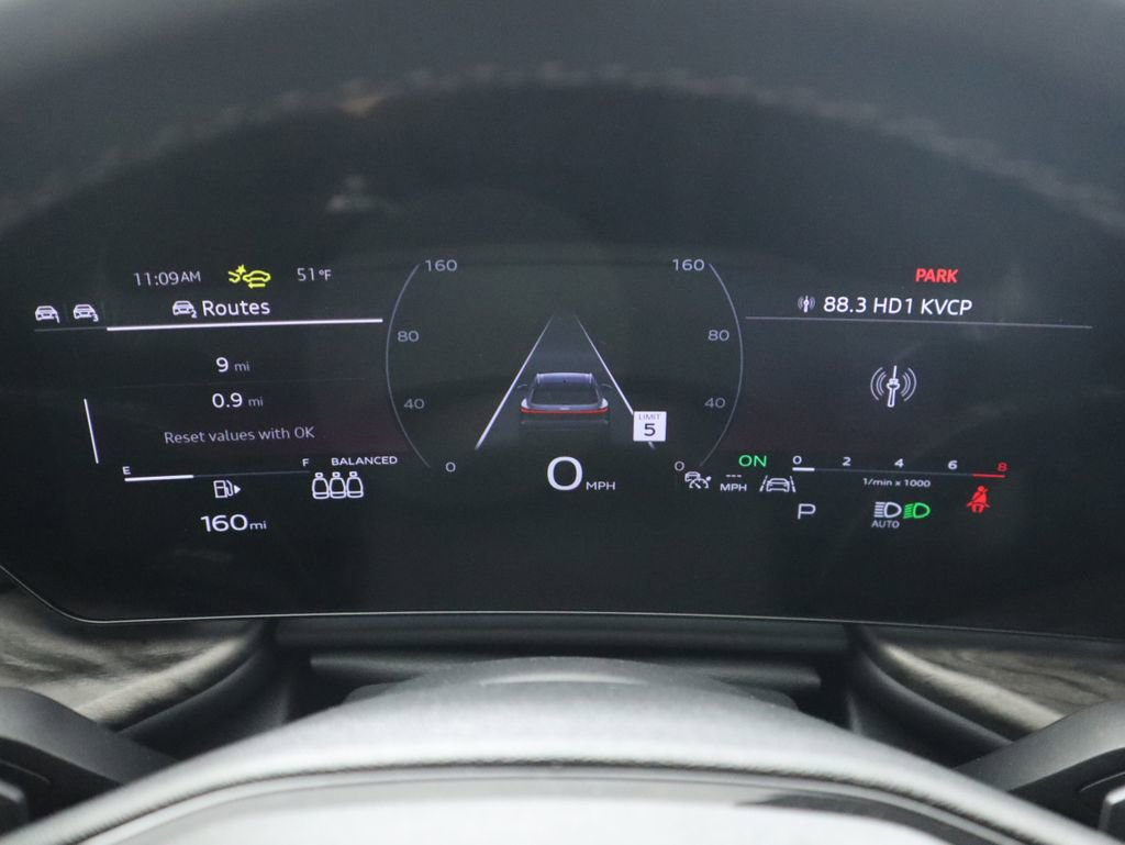 Used 2025 Audi Q5 Premium Plus w/ Premium Plus image 34